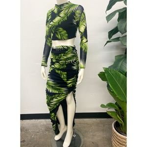 A3 Design Size Large Mesh Tropical Palm Skirt Set